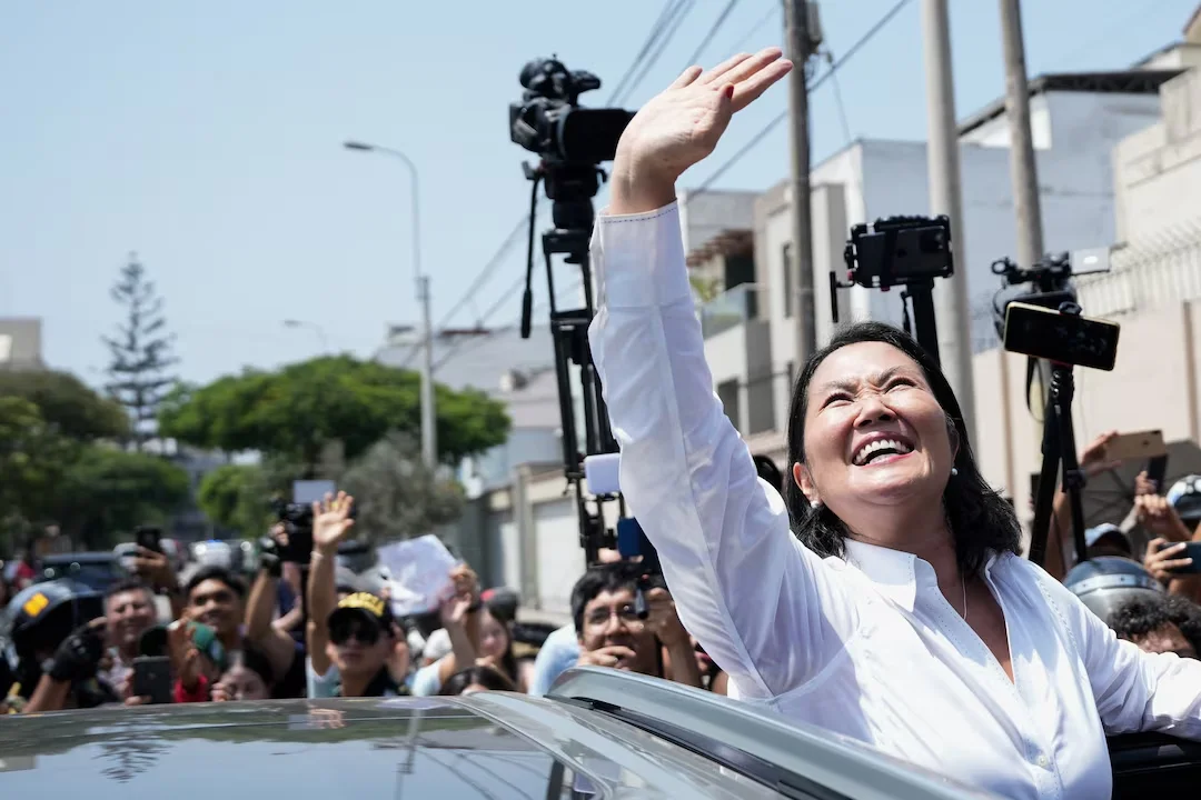 Peru Holds Elections with Fujimori Leading, Runoff Expected