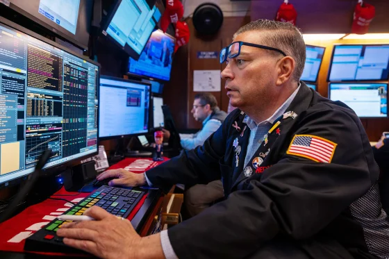 Technology market chart showing decline after unexpected inflation data