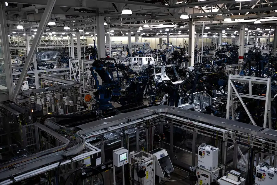 Analysis of U.S. manufacturing output reaching five-year high