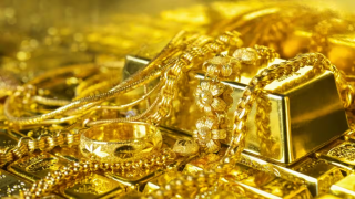 Luxury jewelry and premium goods gain attention as precious metal prices rise