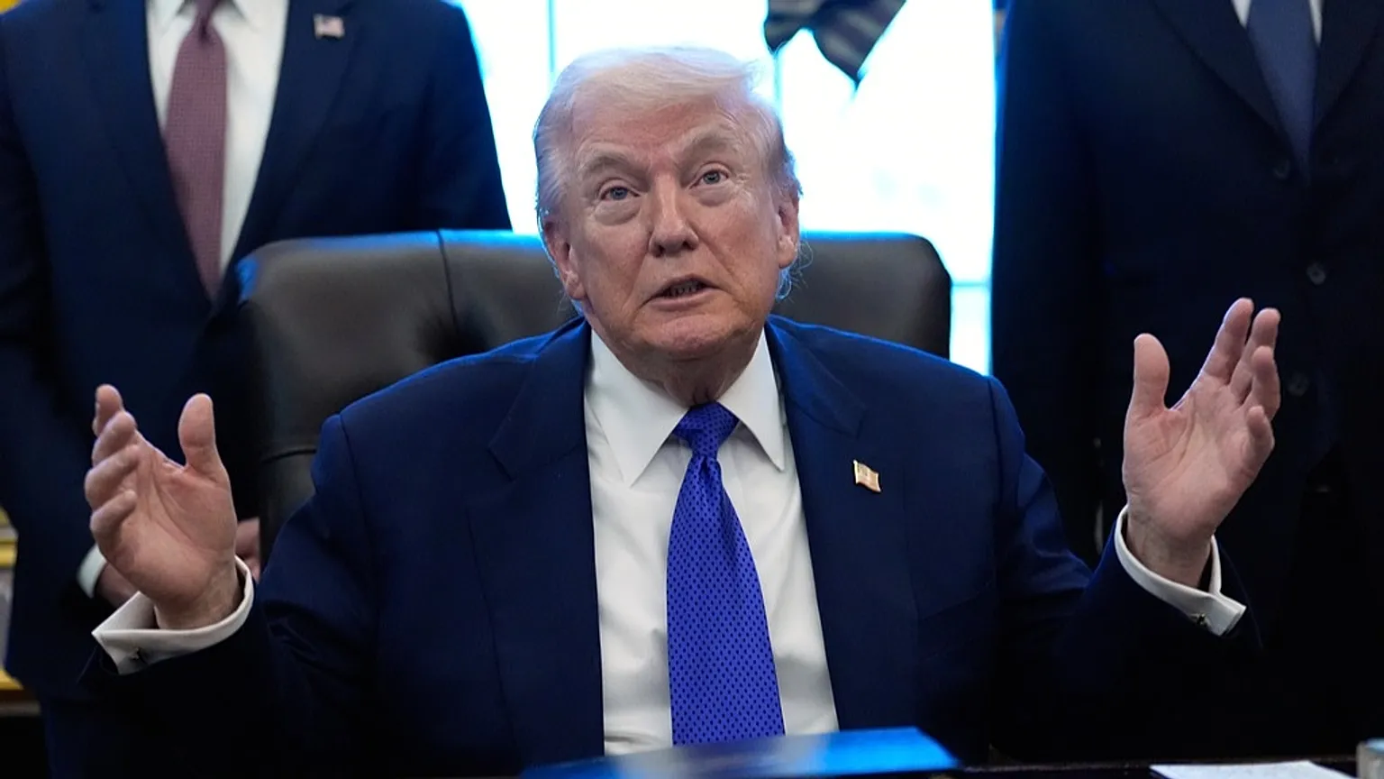 Trump calls for House funding bill to pass unchanged during government shutdown