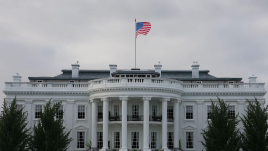 White House budget negotiations amid congressional deadlock