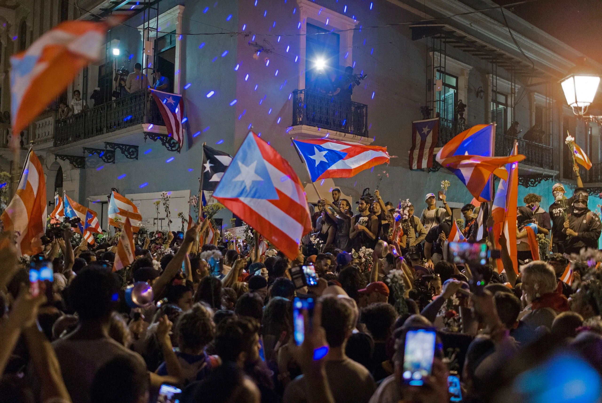 Puerto Rico political scandal gains national attention