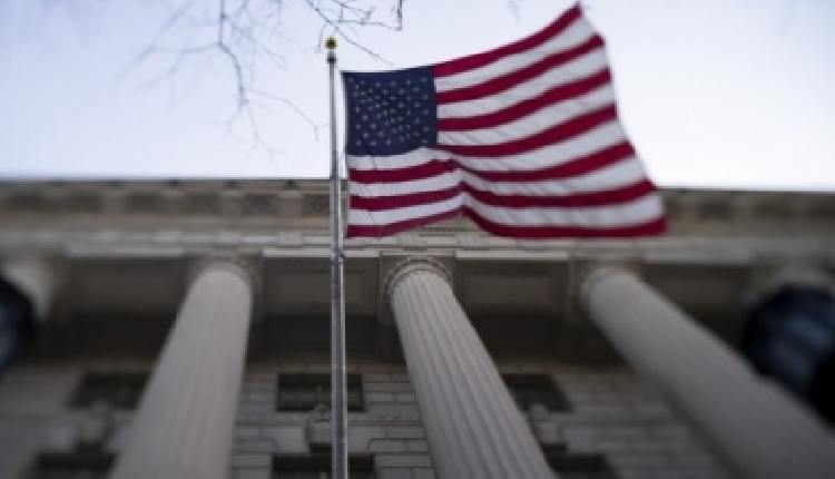 us-political-debate-intensifies-over-new-economic-policies