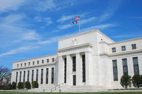 investors-monitor-federal-reserve-as-inflation-trends-shift